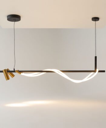 Suspensão Tau Preto e Dourado 140cm